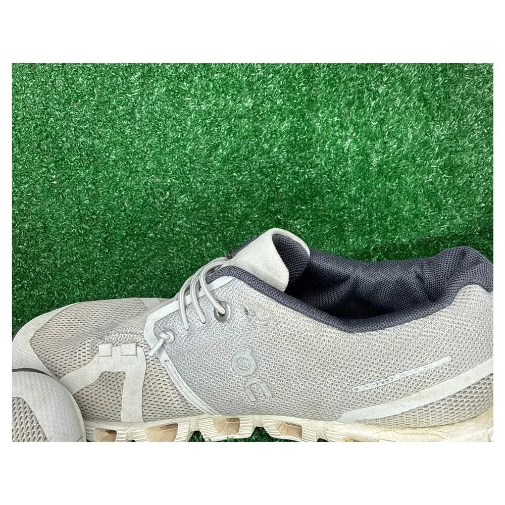 On Cloud 5 M Sz 7 W Sz 8.5 Glacier White Athletic Running Shoes Sneakers Comfort